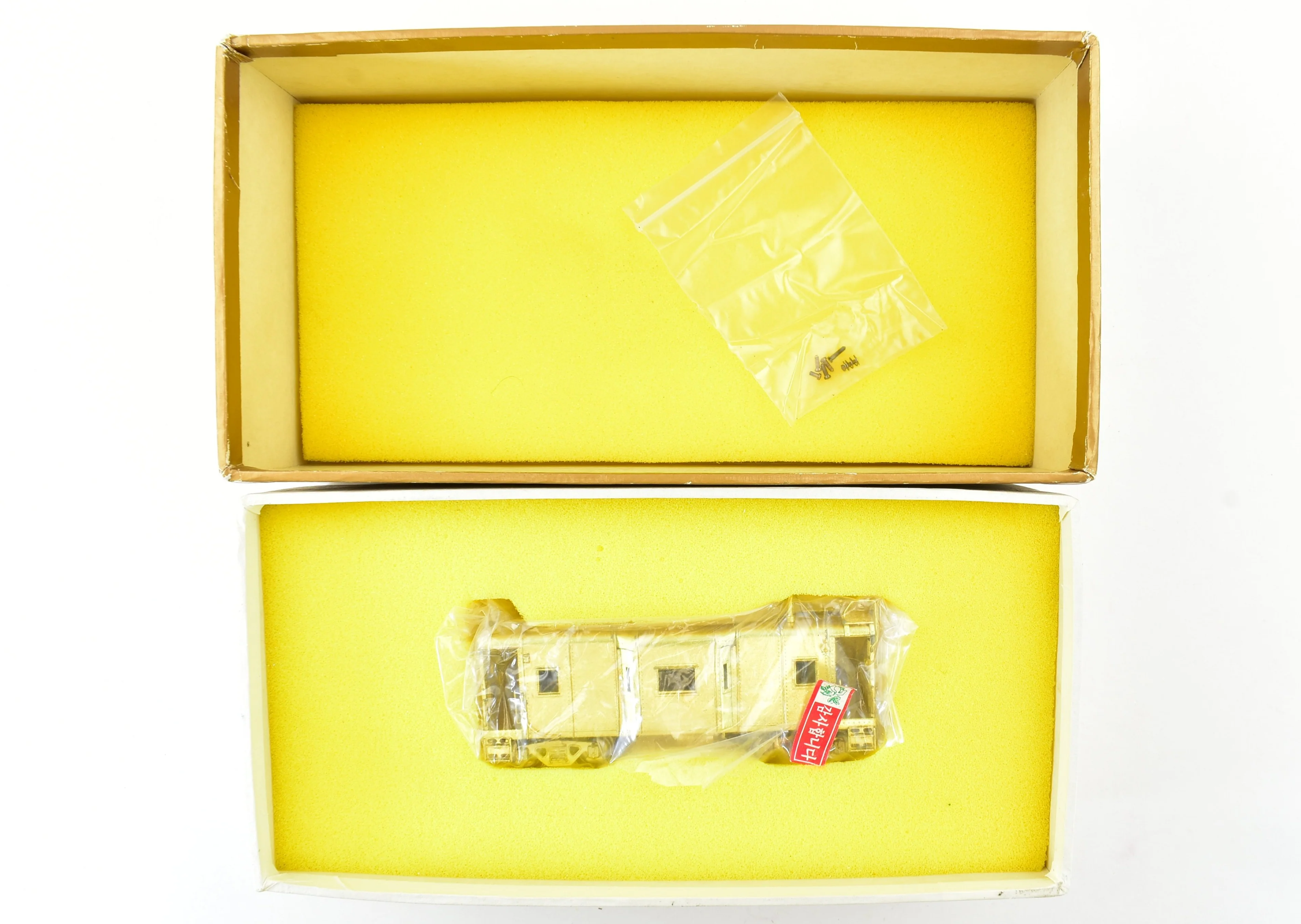 HO Brass Oriental Limited B&O - Baltimore & Ohio I-12 Wagon Top Bay Window Caboose - Image 10