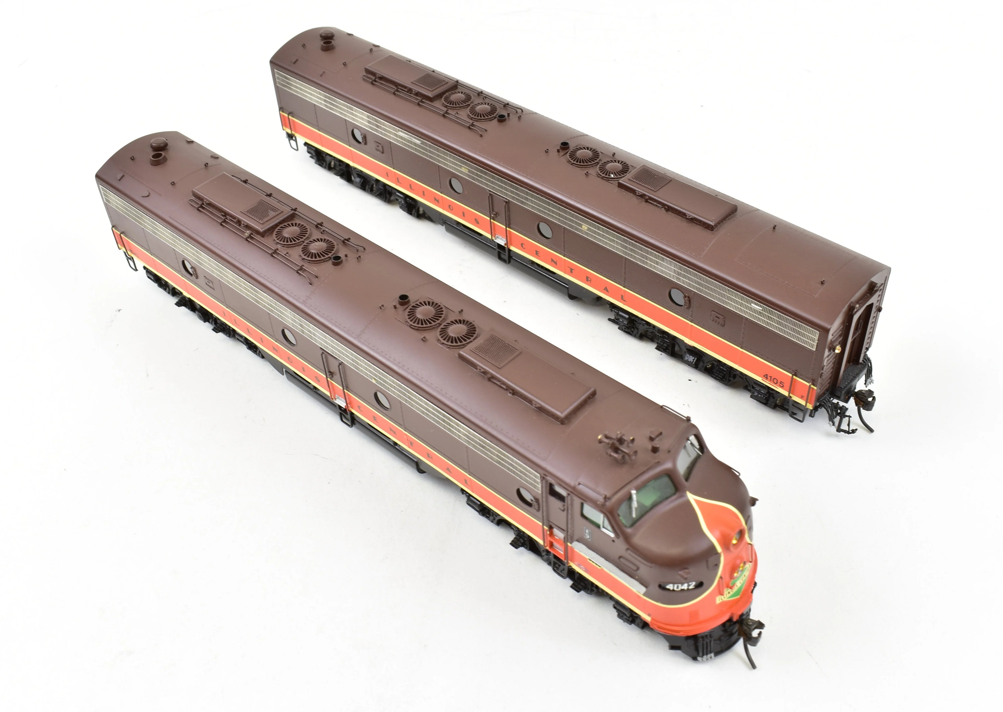 HO Brass CON OMI - Overland Models, Inc. IC - Illinois Central EMD E9-A and E8-B Set Pro Painted ReBoxx - Image 6