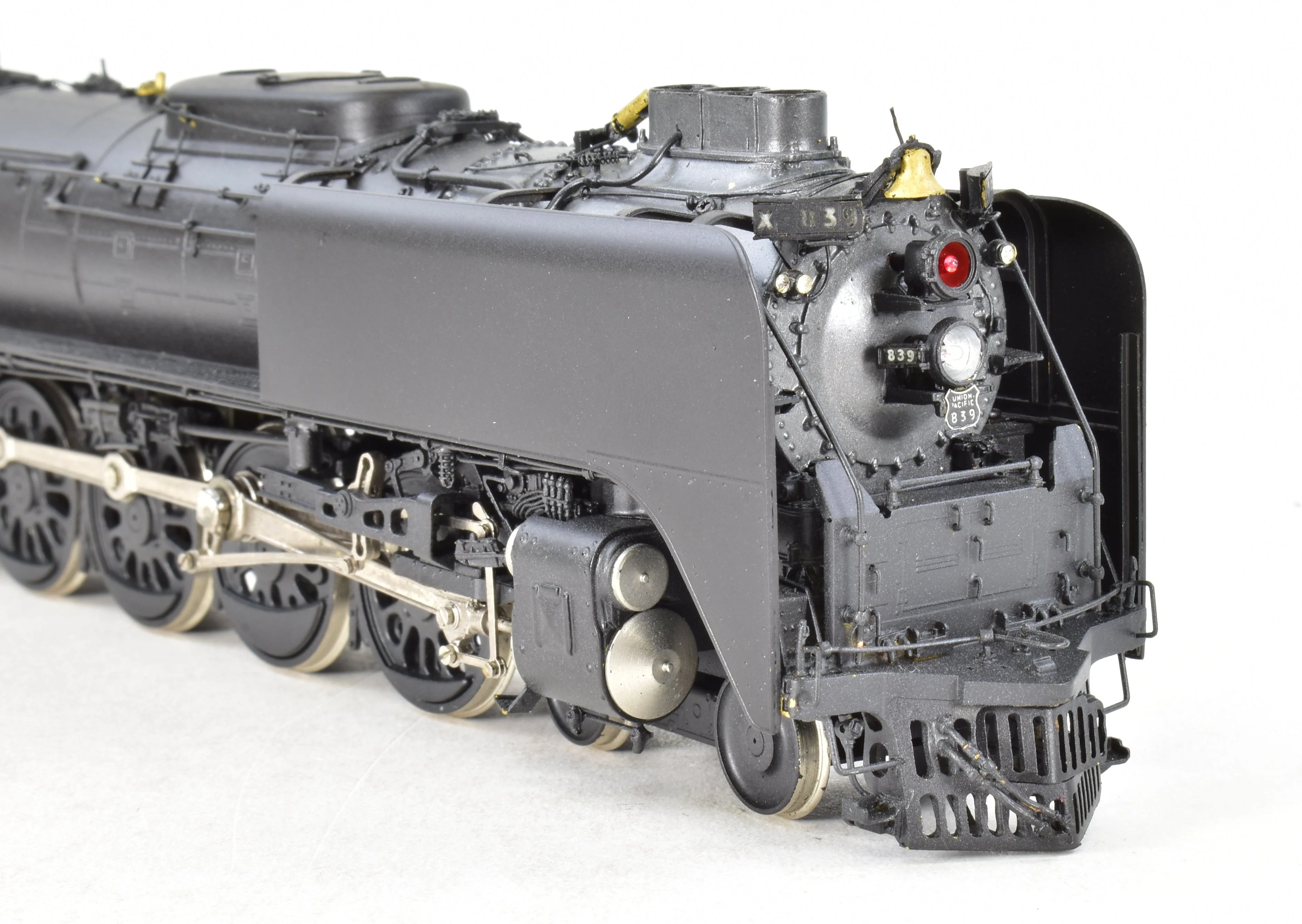 HO Brass CON OMI - Overland Models Inc. UP - Union Pacific FEF-3 4-8-4 Custom Painted No. 839 With Triple Stack - Image 14