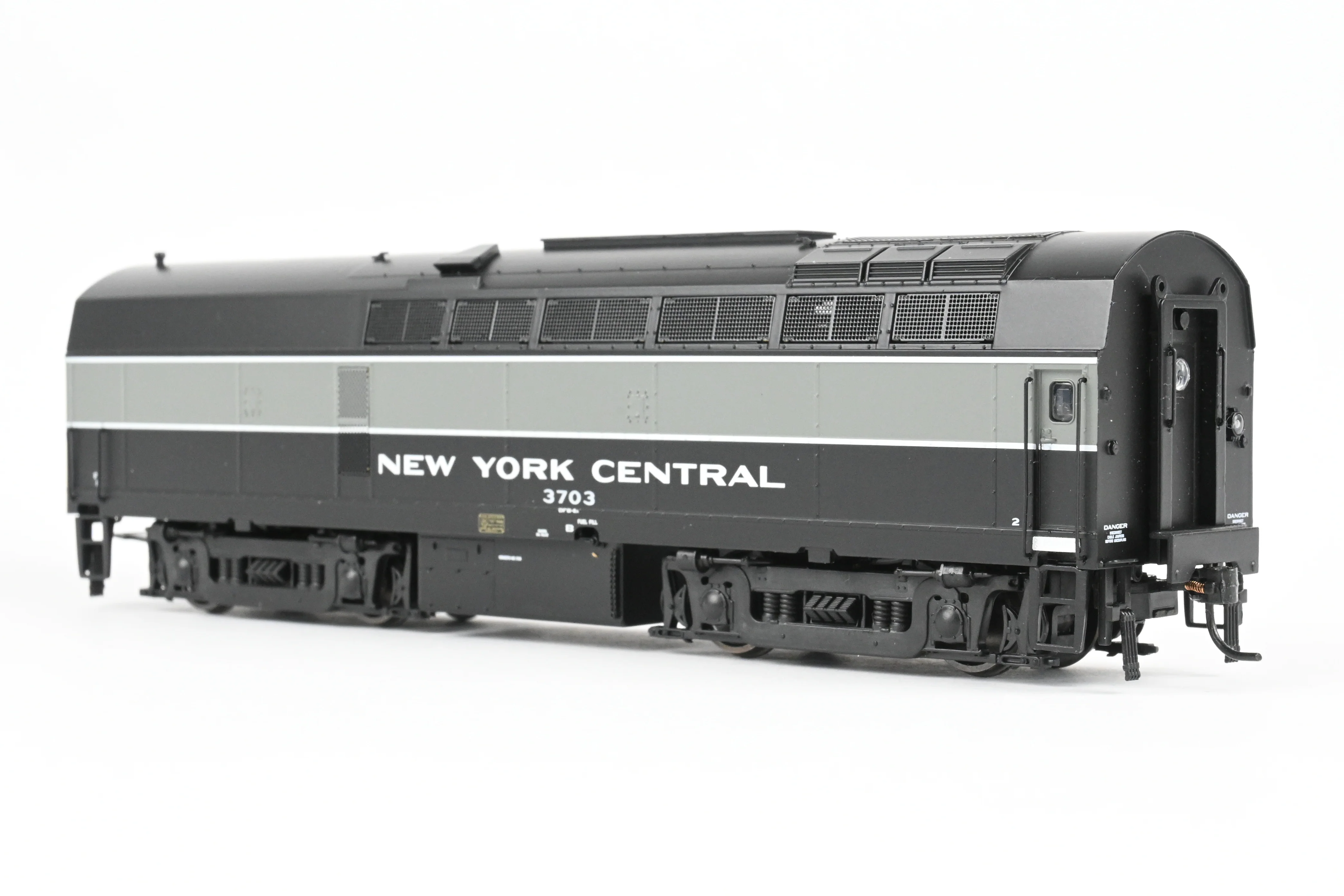 HO BLI - Broadway Limited Imports NYC – New York Central Baldwin RF-16B Unit with Paragon 3 DCC and Sound FP No. 3703 - Image 4