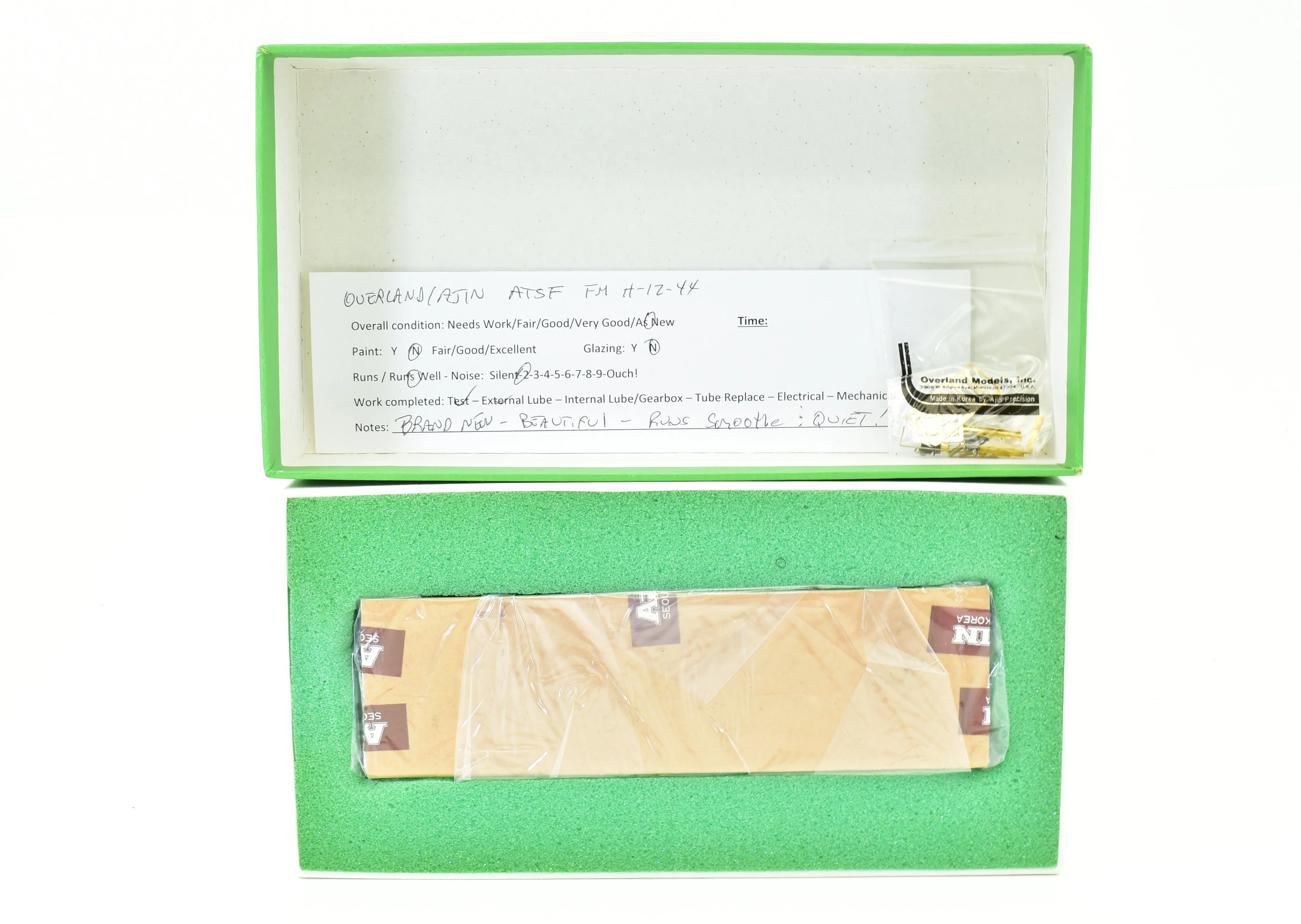 HO Brass OMI - Overland Models Inc.  ATSF/NYC- Santa Fe/New York Central Fairbanks Morse FM H-12-44 With Cab Overhang - Image 15