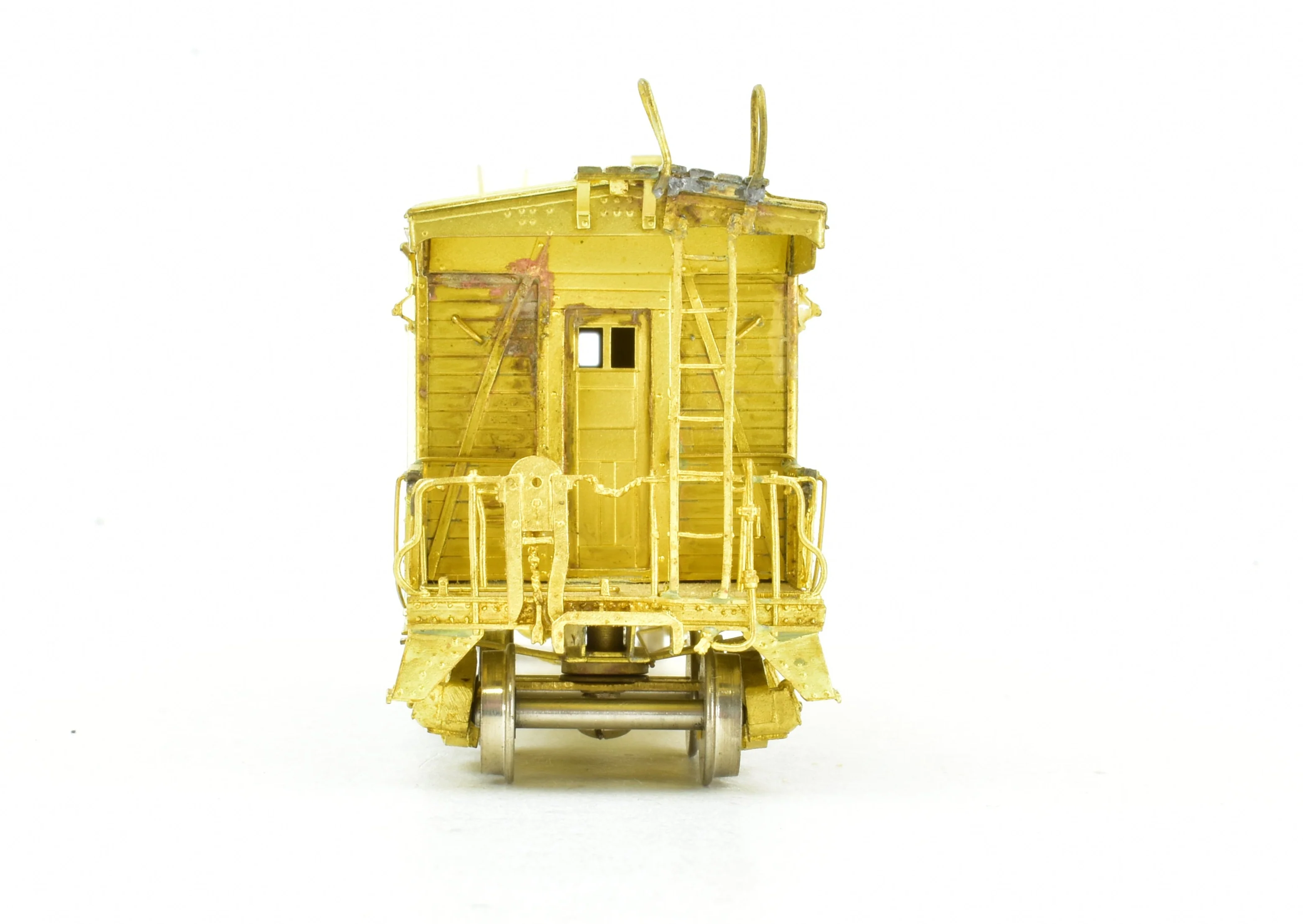 HO Brass OMI - Overland Models, Inc. IC - Illinois Central "OSB" Outside Braced Wood Caboose - Image 8