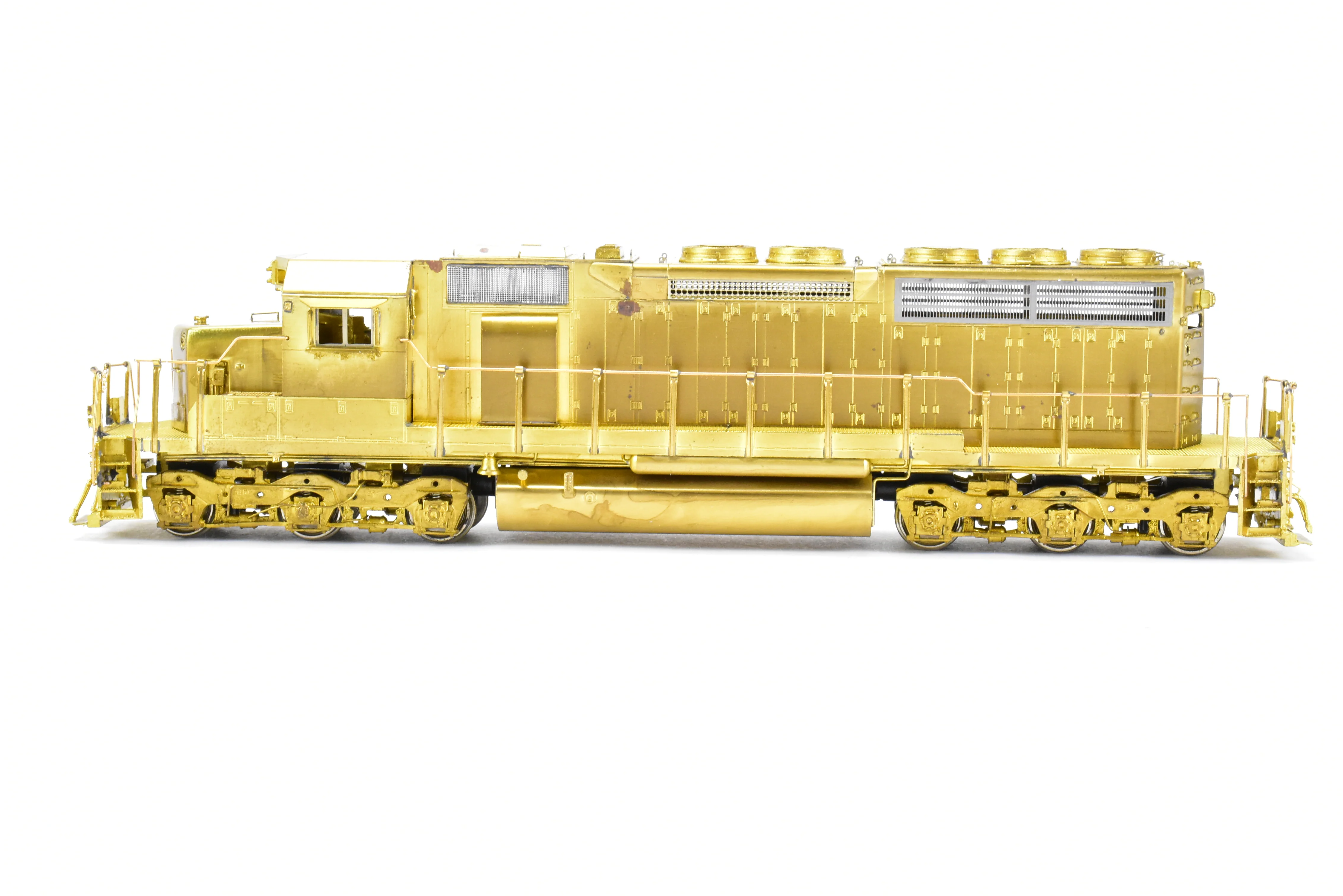 HO Brass OMI - Overland Models Inc. Various Roads EMD SD40 Low Hood, W/Dynamic Brakes, W/Low Mounted Brake Cylinders - Image 3