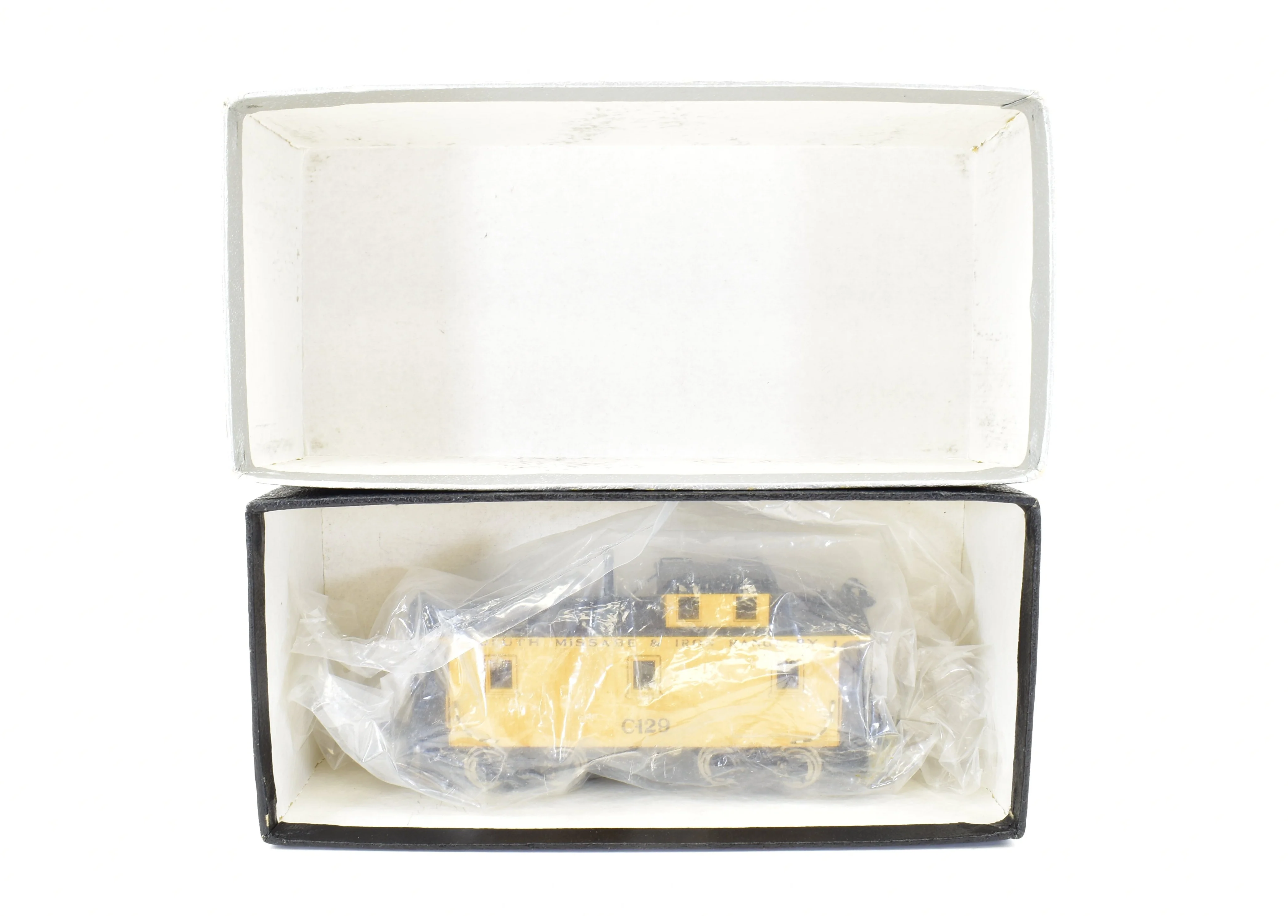 HO Brass PFM - Tenshodo DM&IR - Duluth Missabe & Iron Range Caboose Factory Painted - Image 12