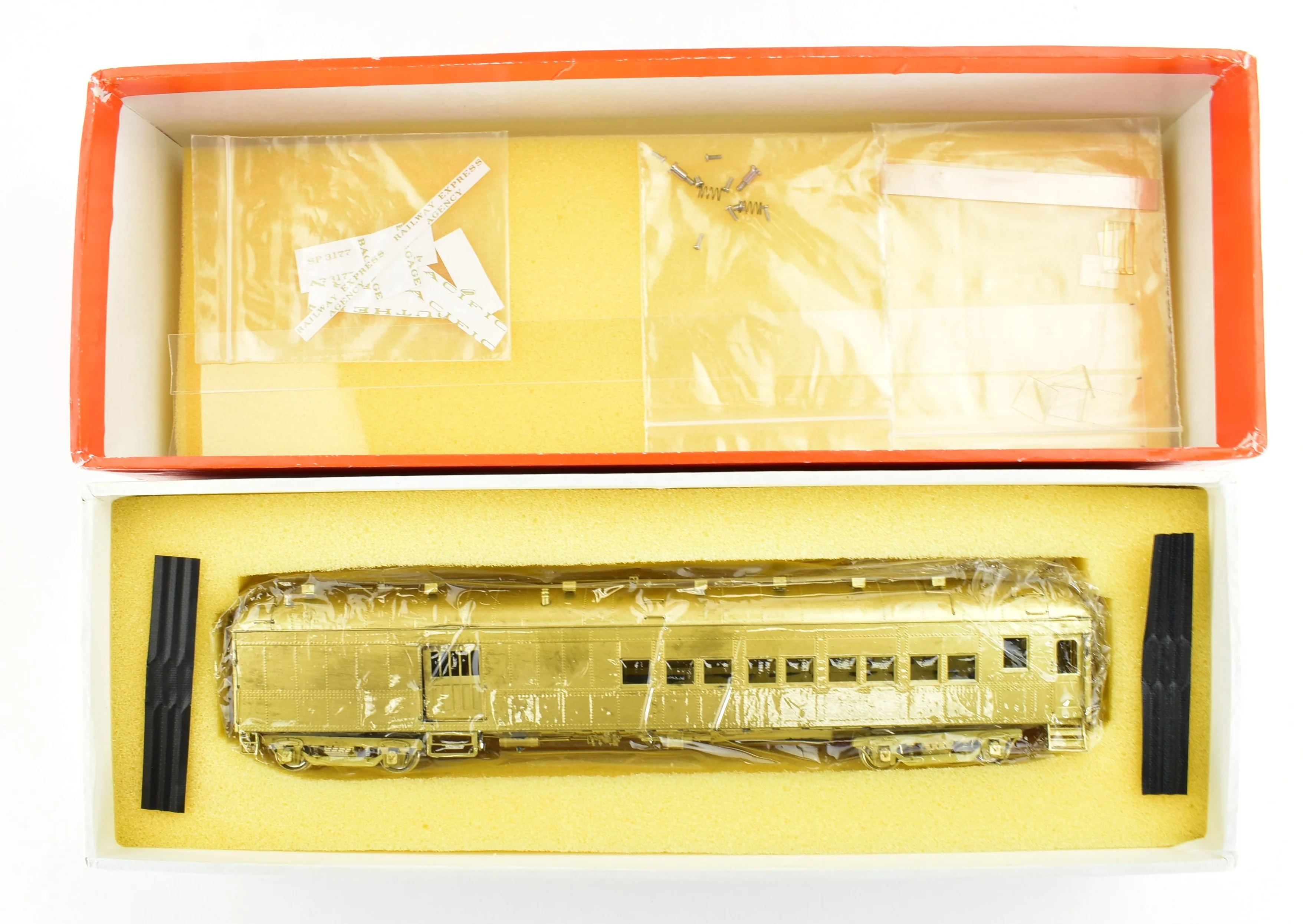 HO Brass PSC - Precision Scale Co. SP - Southern Pacific Harriman Common Standard 60-CB-1 Combine Coach - Image 16