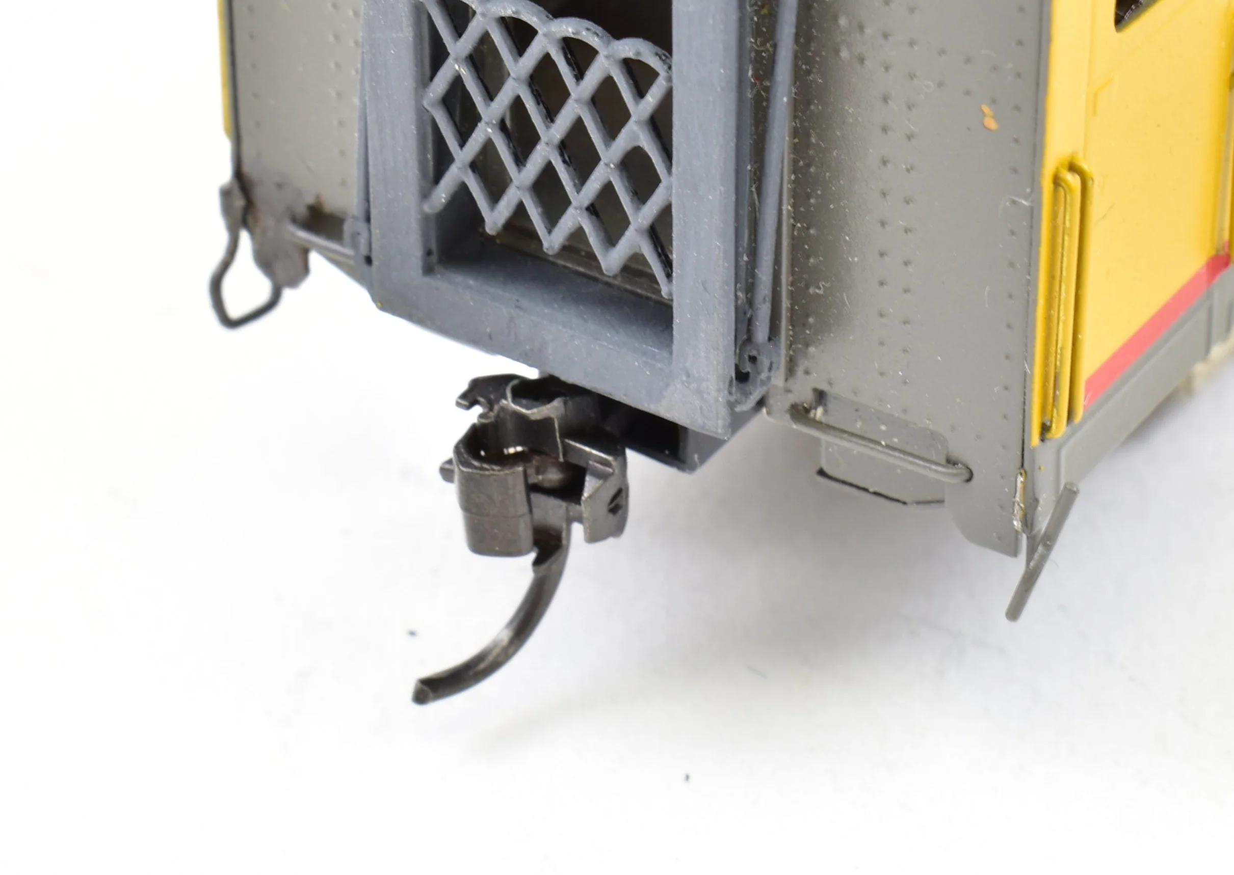 HO Brass S. Soho & Co. UP - Union Pacific #5450 Coach CP with Added Interior Details - Image 11