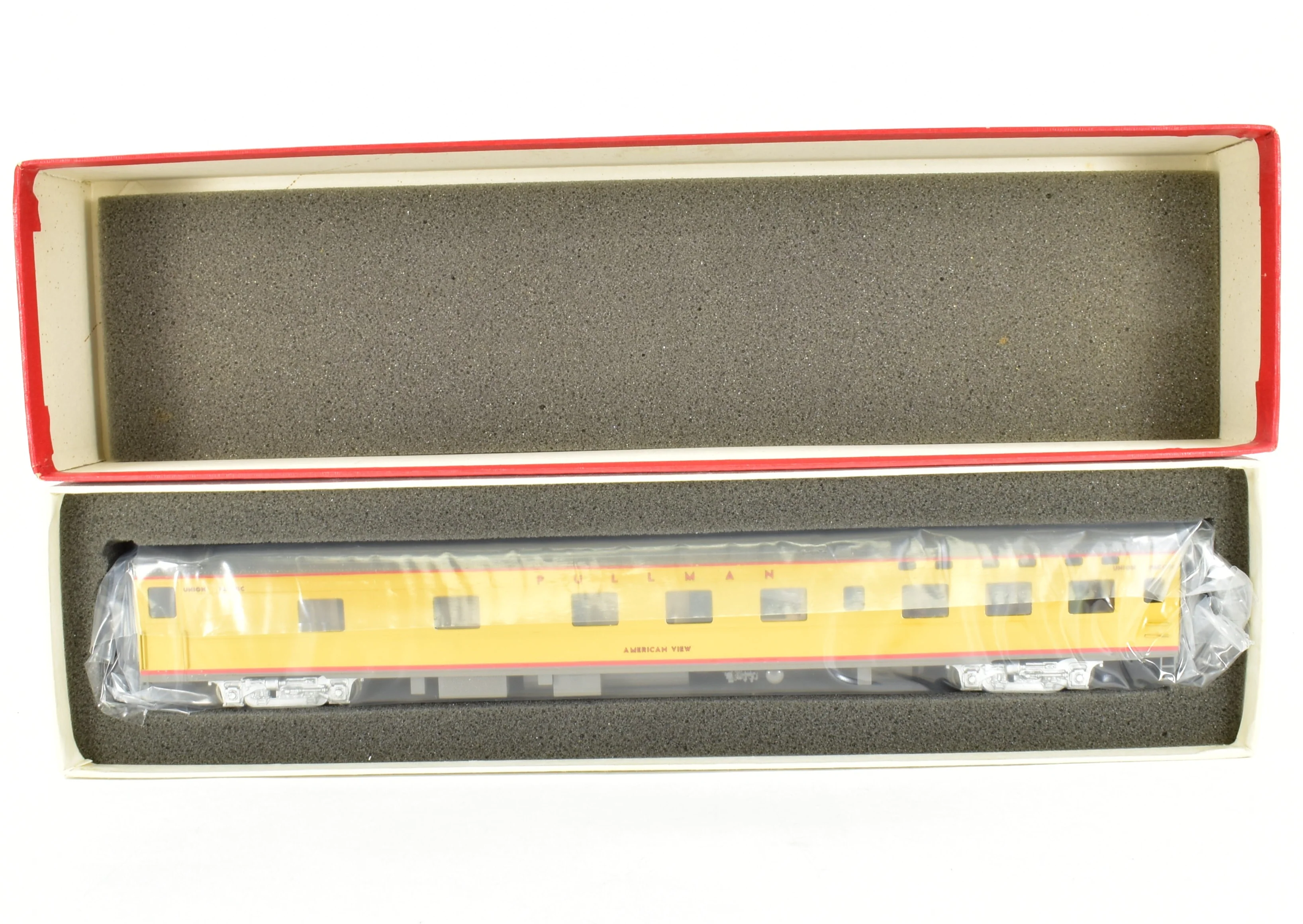 HO Brass S. Soho & Co. UP - Union Pacific "American View" 6-6-4 Sleeper CP with Added Interior Details - Image 15