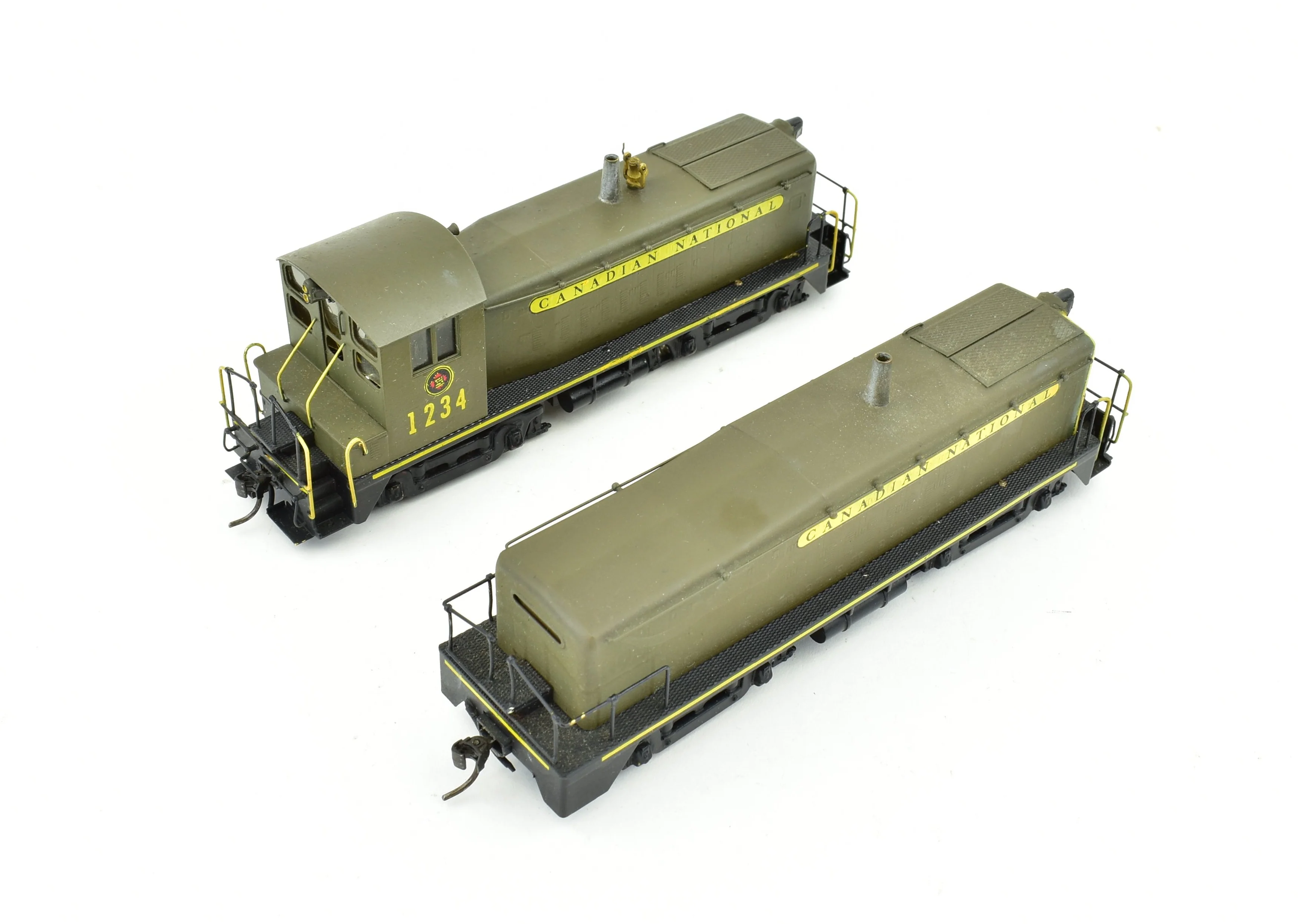 HO Brass Trains Inc. CNR - Canadian National Railway EMD TR-6 1600 HP "Cow and Calf" Unit Diesel Set - Image 9