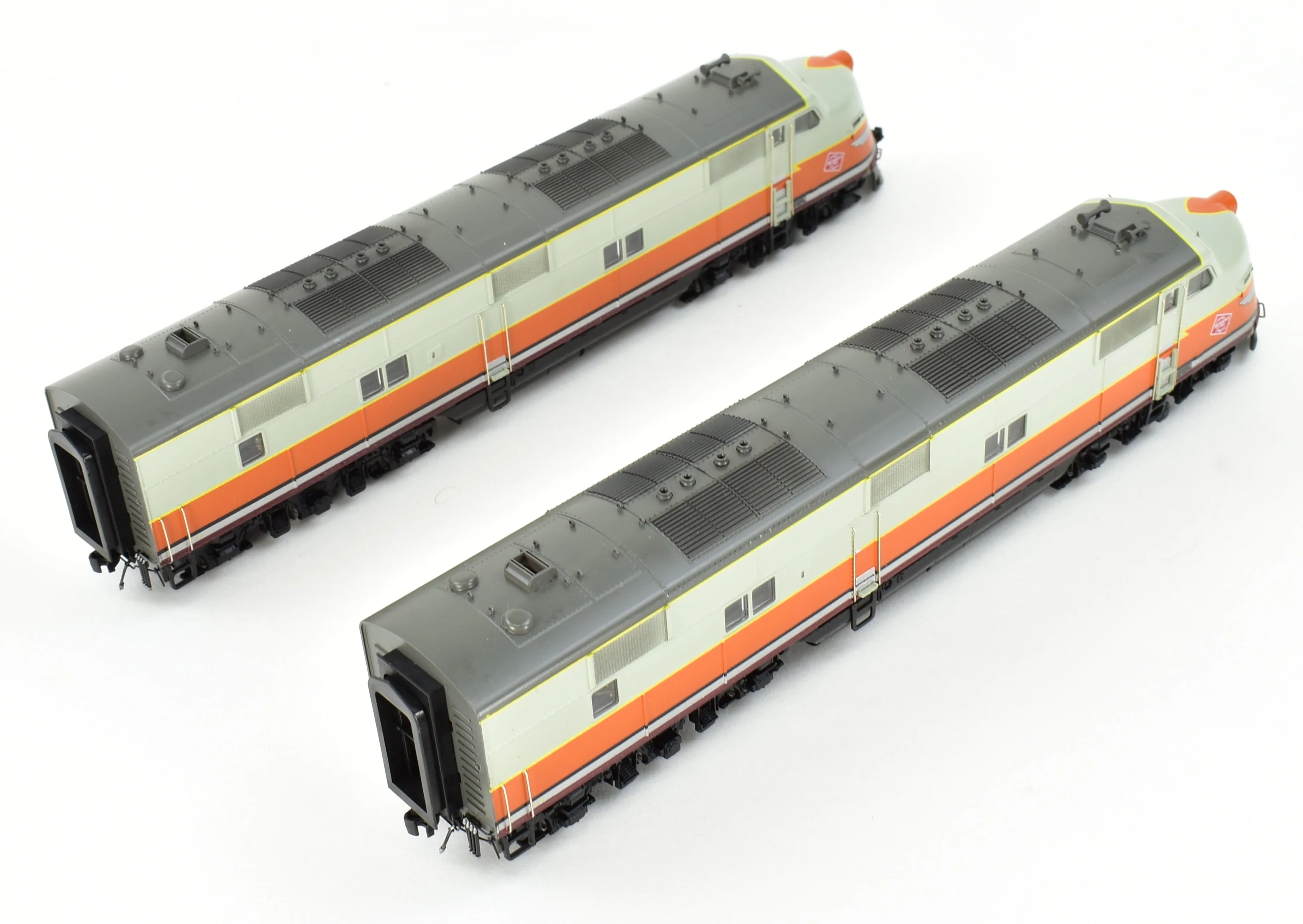 HO CON BLI - Broadway Limited Imports MILW - Milwaukee Road EMD E6A/A Set with QSI DCC and Sound - Image 9