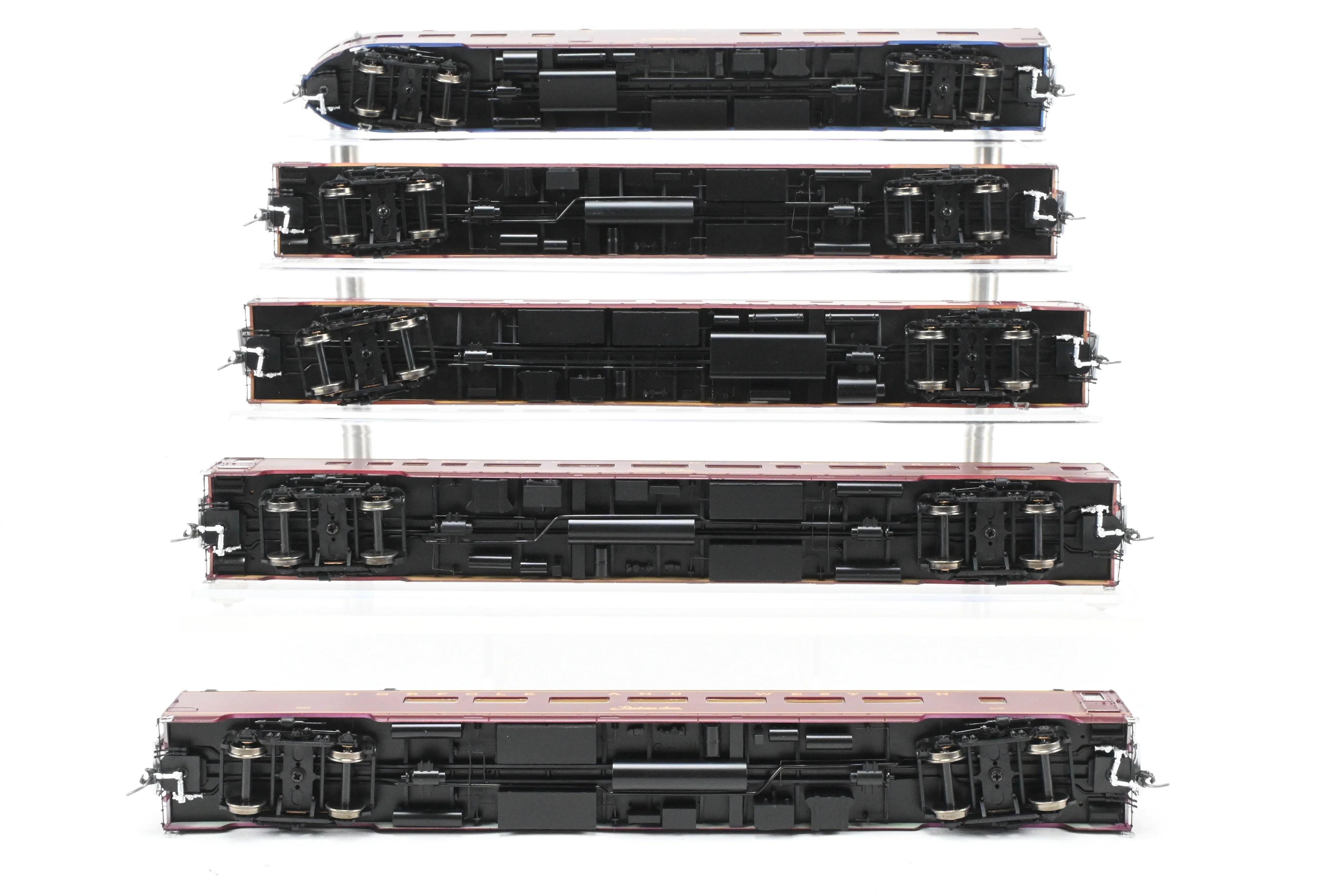 HO MTH - Mike's Train House N&W - Norfolk & Western "Powhattan Arrow" 5 Unit Passenger Car Set, Factory Decorated - Image 28