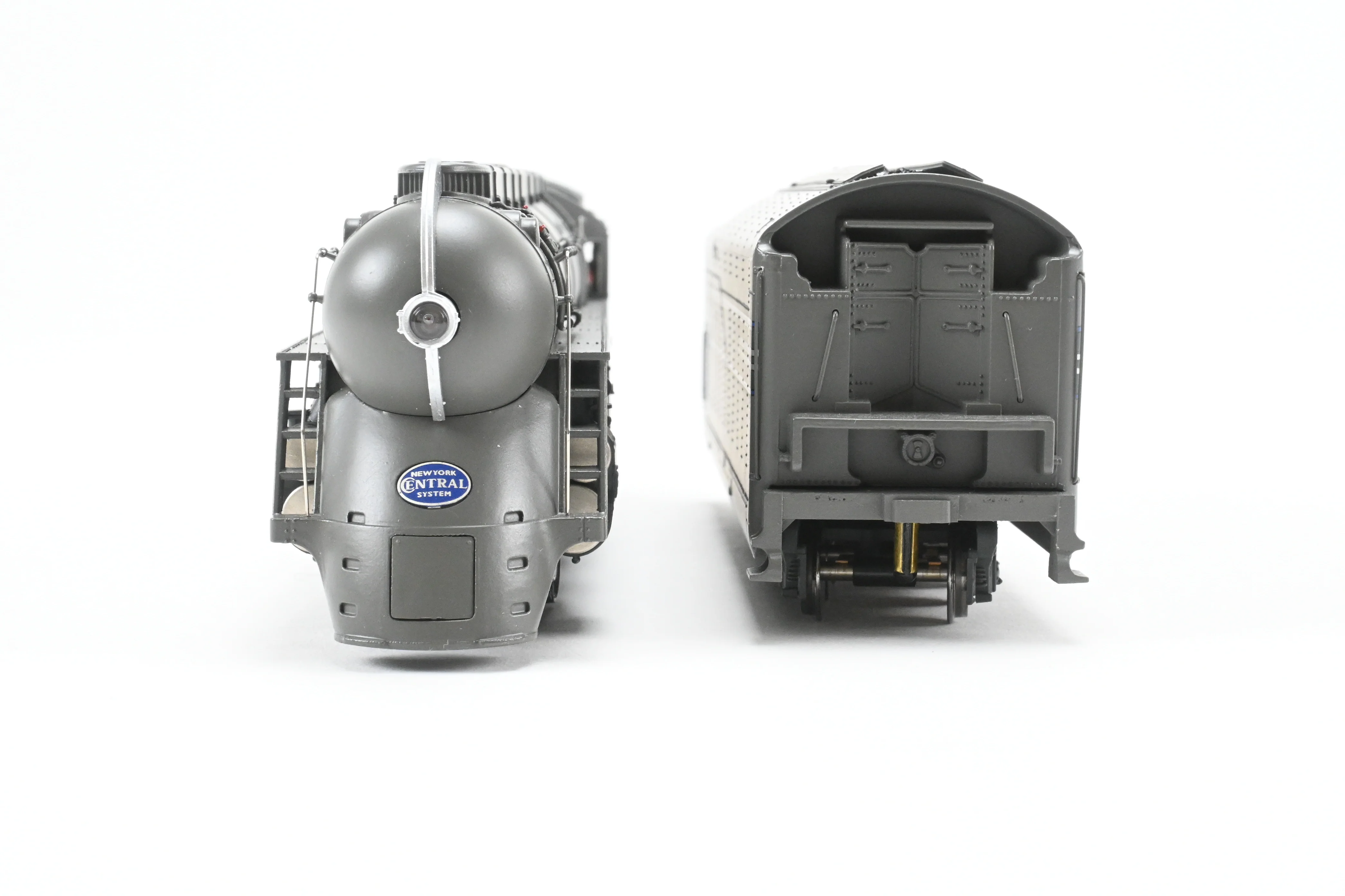 HO MTH - Mike's Train House NYC - New York Central 4-6-4 Streamlined Dreyfuss Hudson W/Sound Factory Painted No. 5449 - Image 10