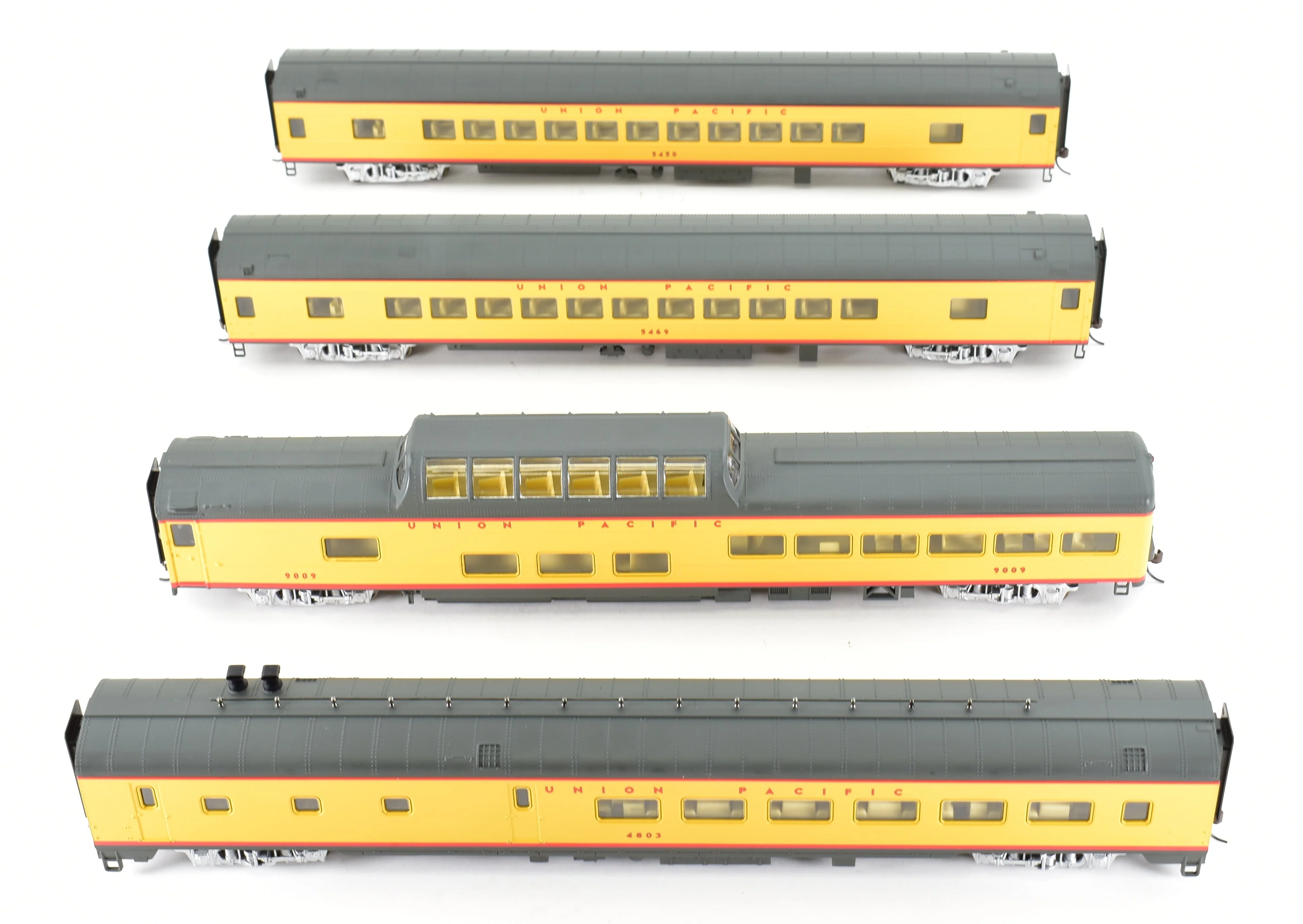 HO Rivarossi UP - Union Pacific Passenger Car Set A - 2 Coaches, 1 Observation, 1 Diner - Image 3