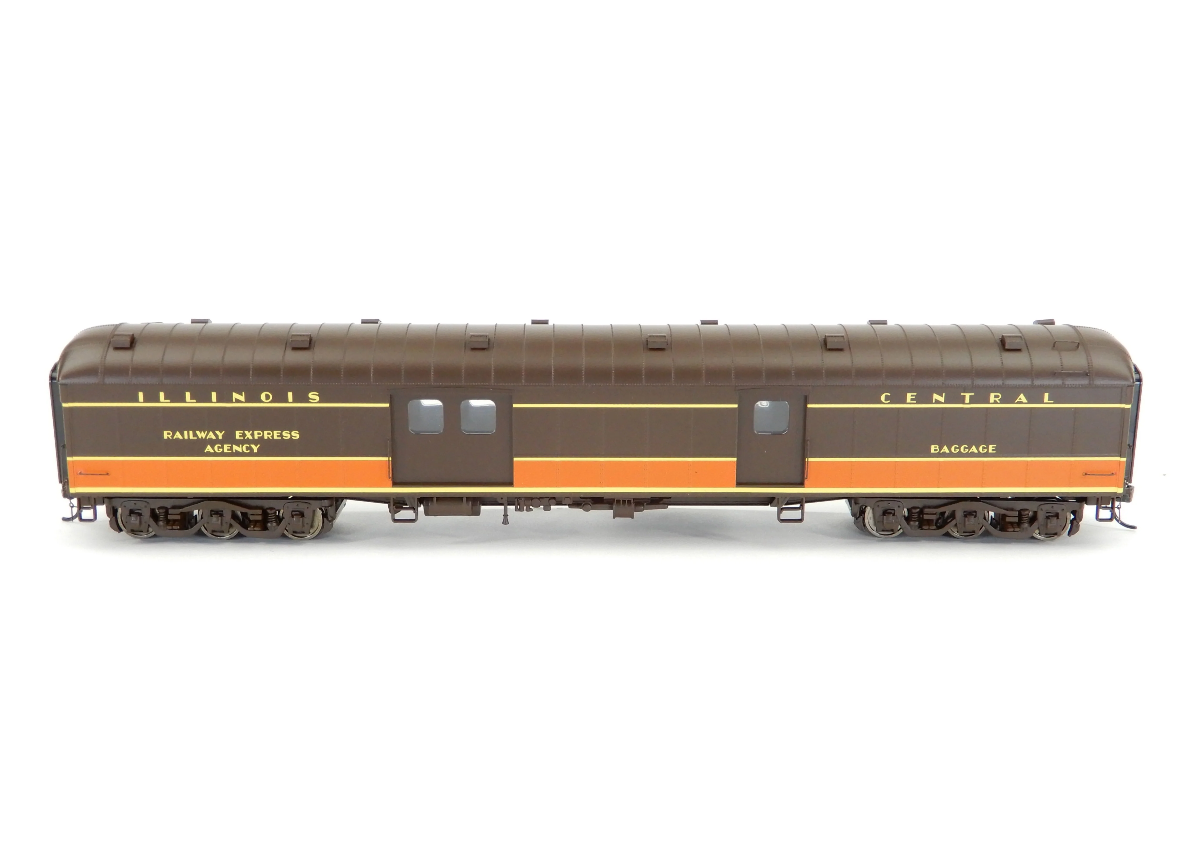 HO Walthers IC - Illinois Central ACF 70' Heavyweight Arched Roof Baggage Car - Image 5