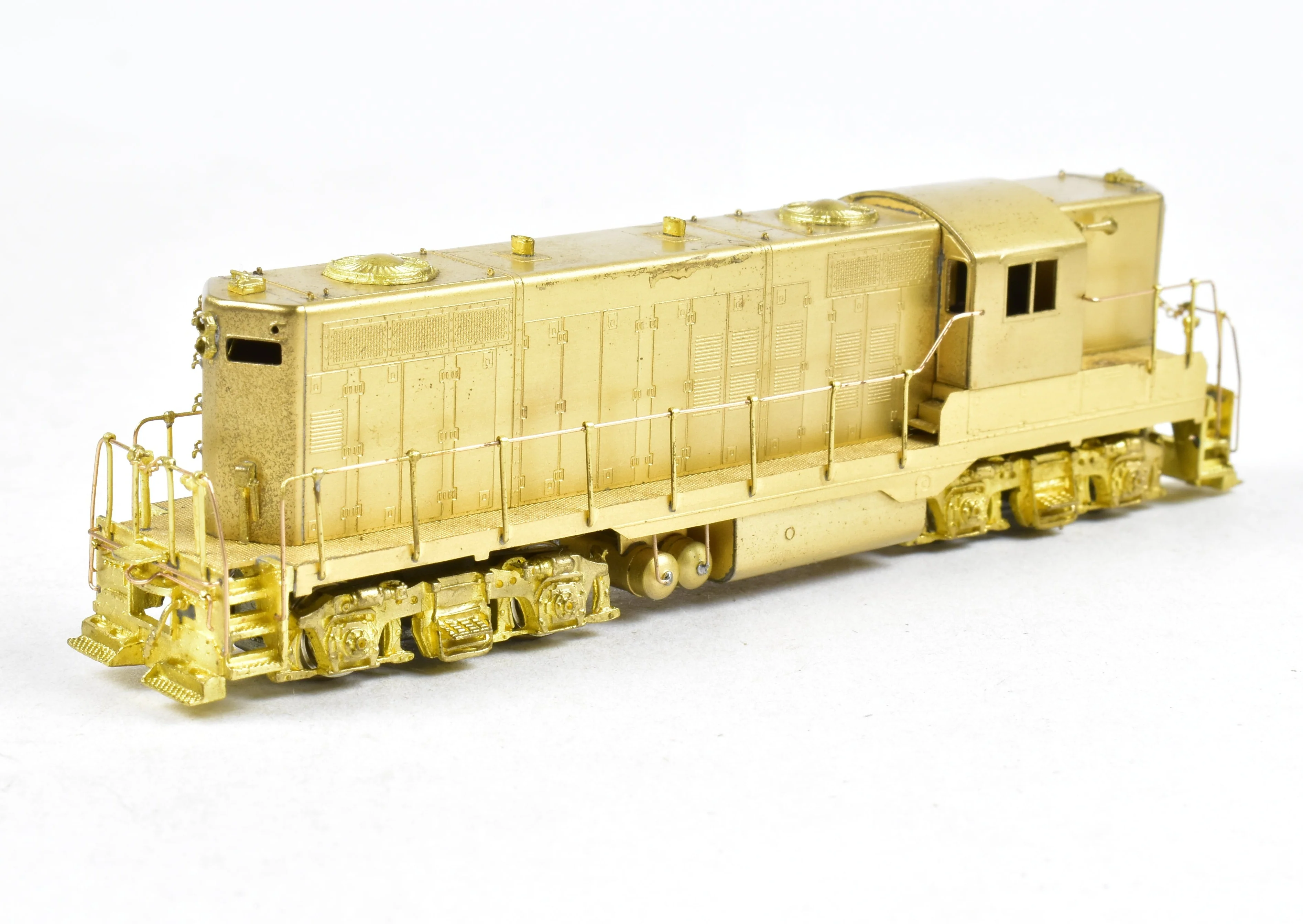 N Brass Hallmark Models Various Roads EMD GP-9 Standard Version with Removable Dynamic Brakes - Image 5