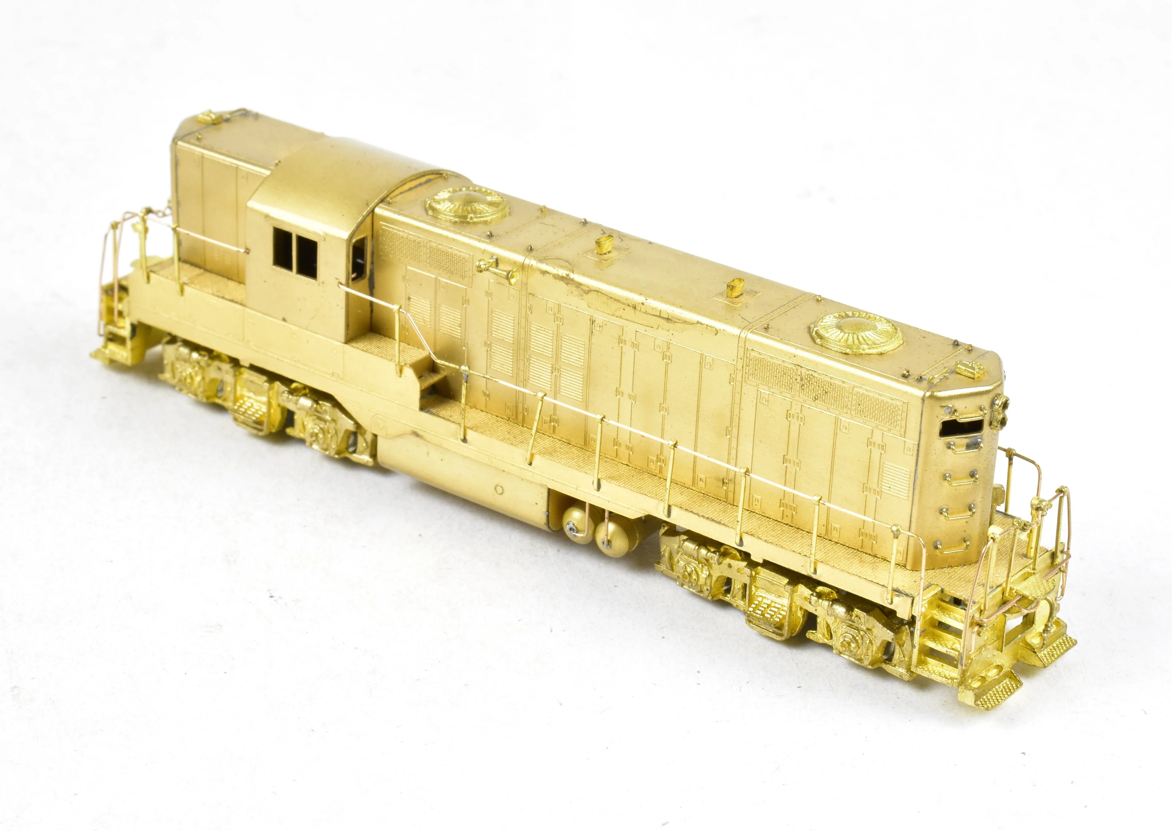 N Brass Hallmark Models Various Roads EMD GP-9 Standard Version with Removable Dynamic Brakes - Image 7