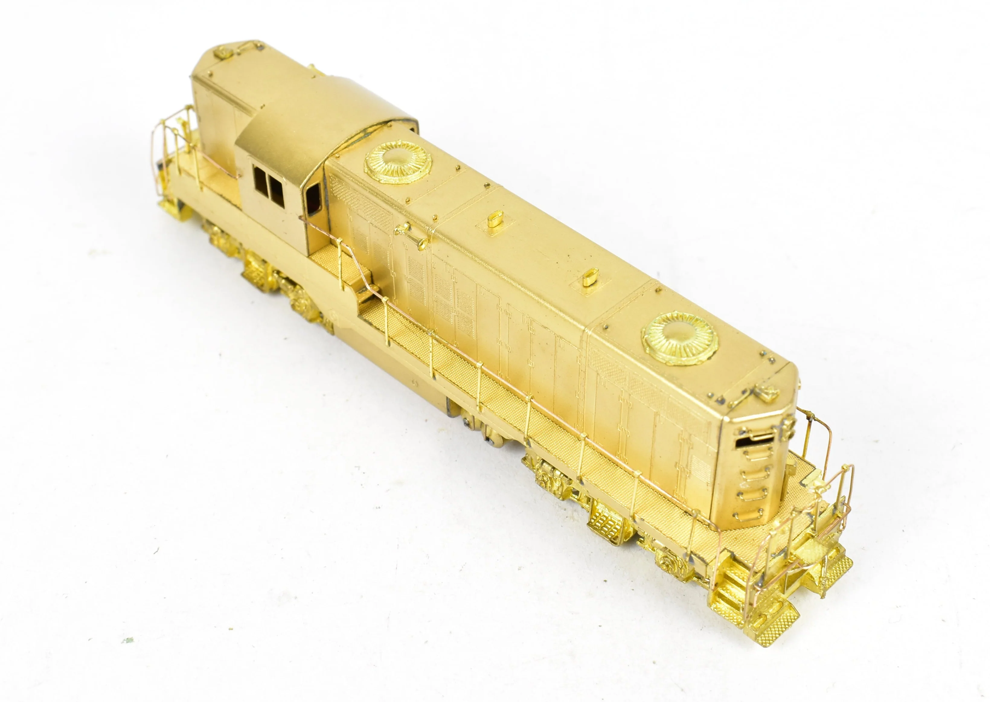 N Brass Hallmark Models Various Roads EMD GP-9 Standard Version with Removable Dynamic Brakes - Image 8